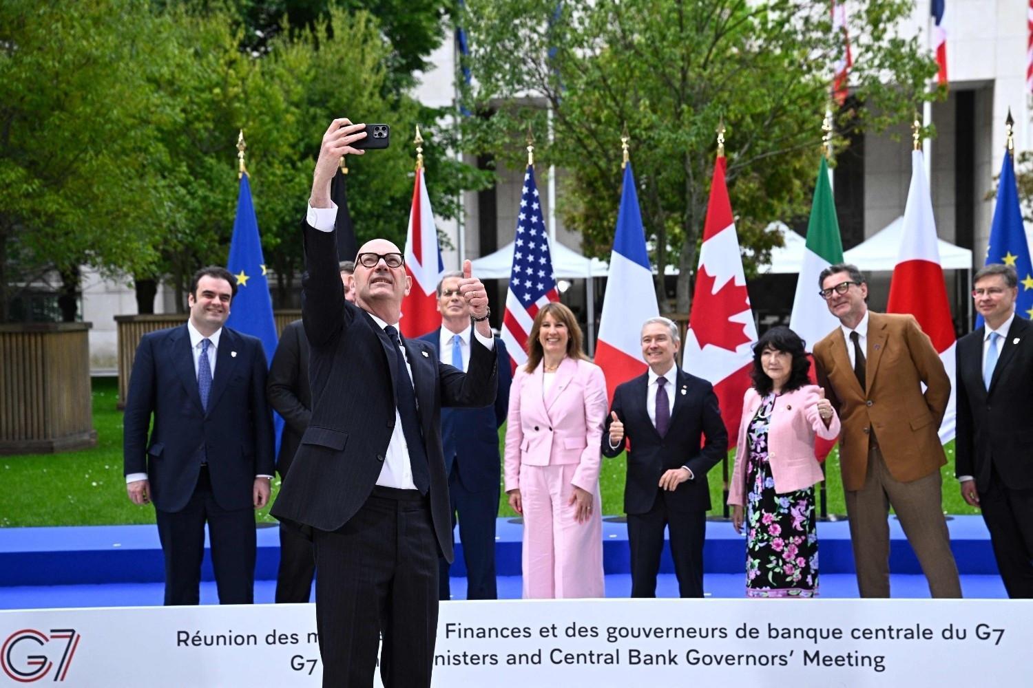 G7 finance chiefs meet to seek common stance on unstable ground