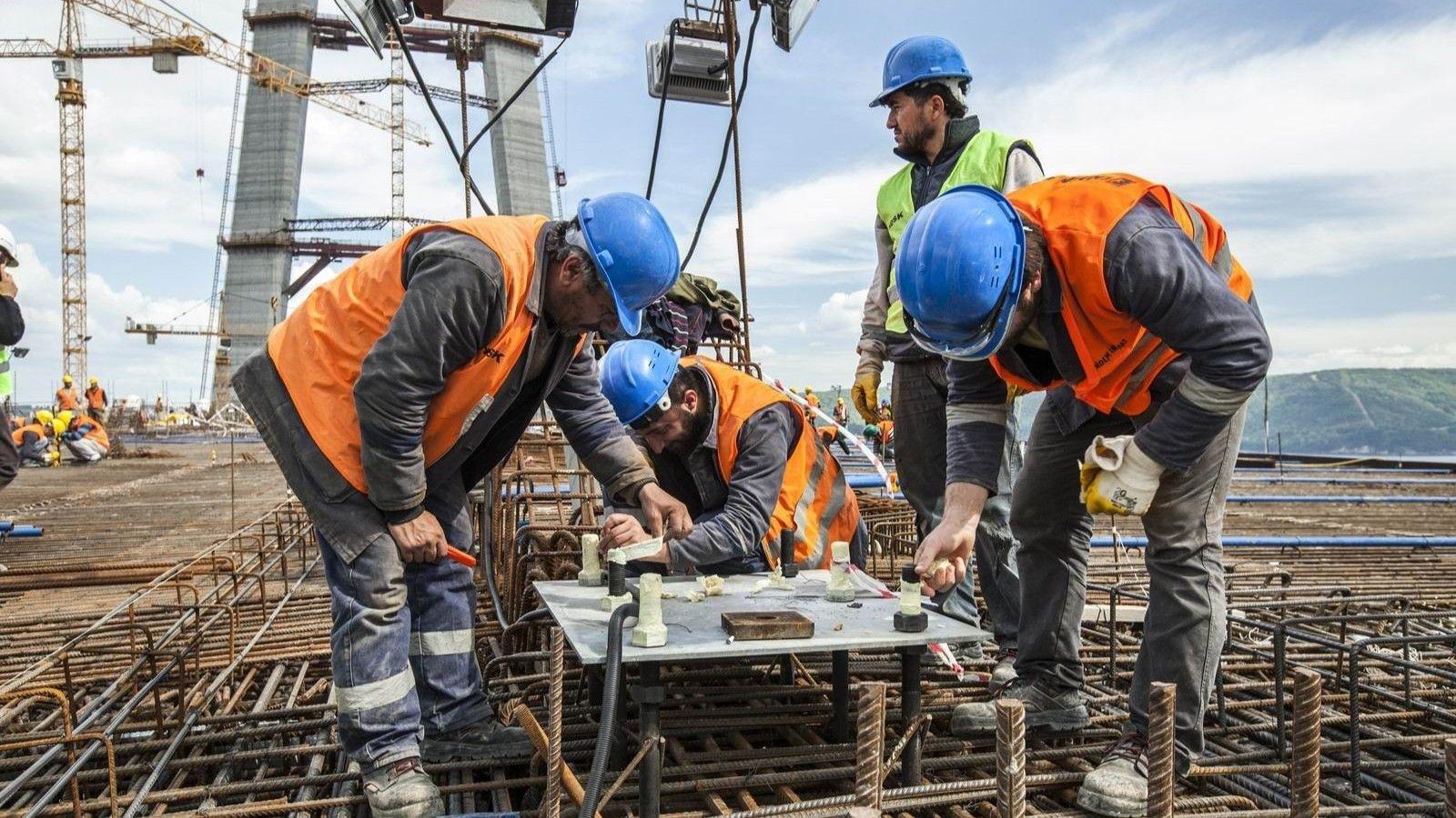 Services, construction confidence decline in May, retail improves