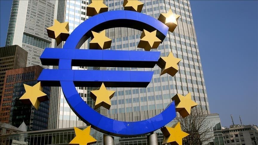 Eurozone business activity shrinks further in May