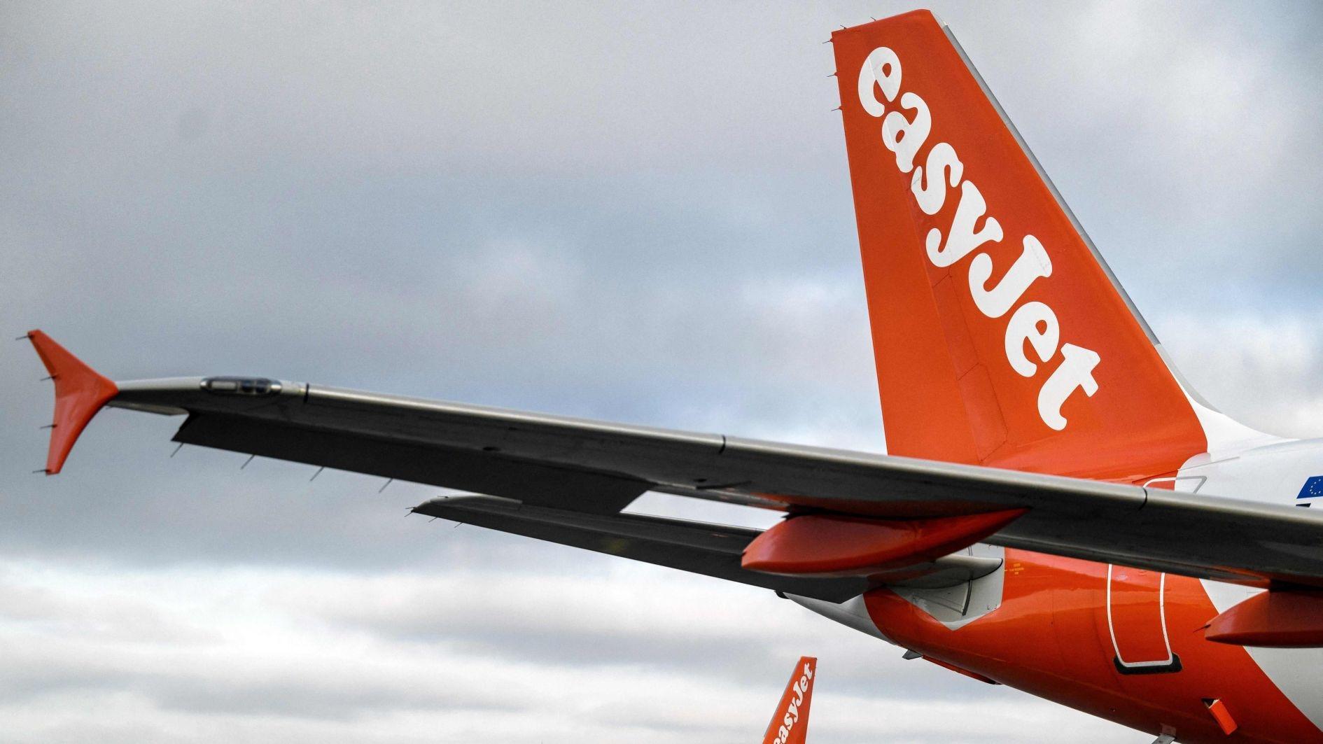 EasyJet reports deeper first-half loss on Mideast war