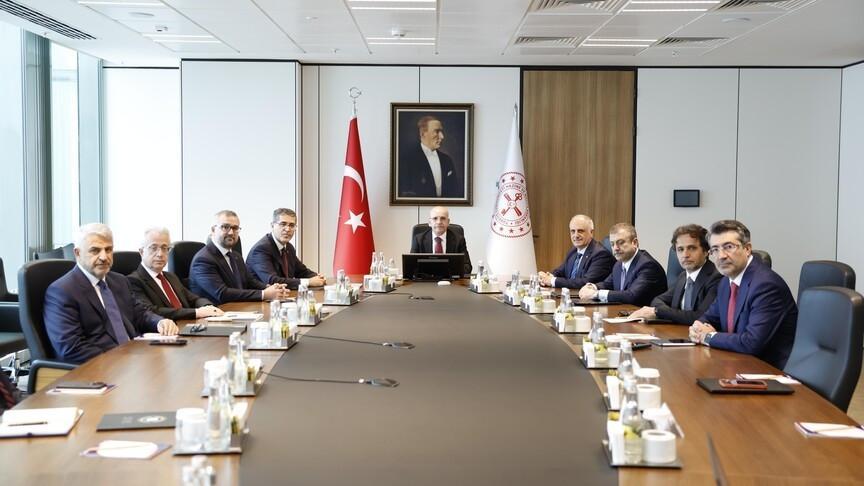 Türkiye economy resilient to shocks, financial panel says