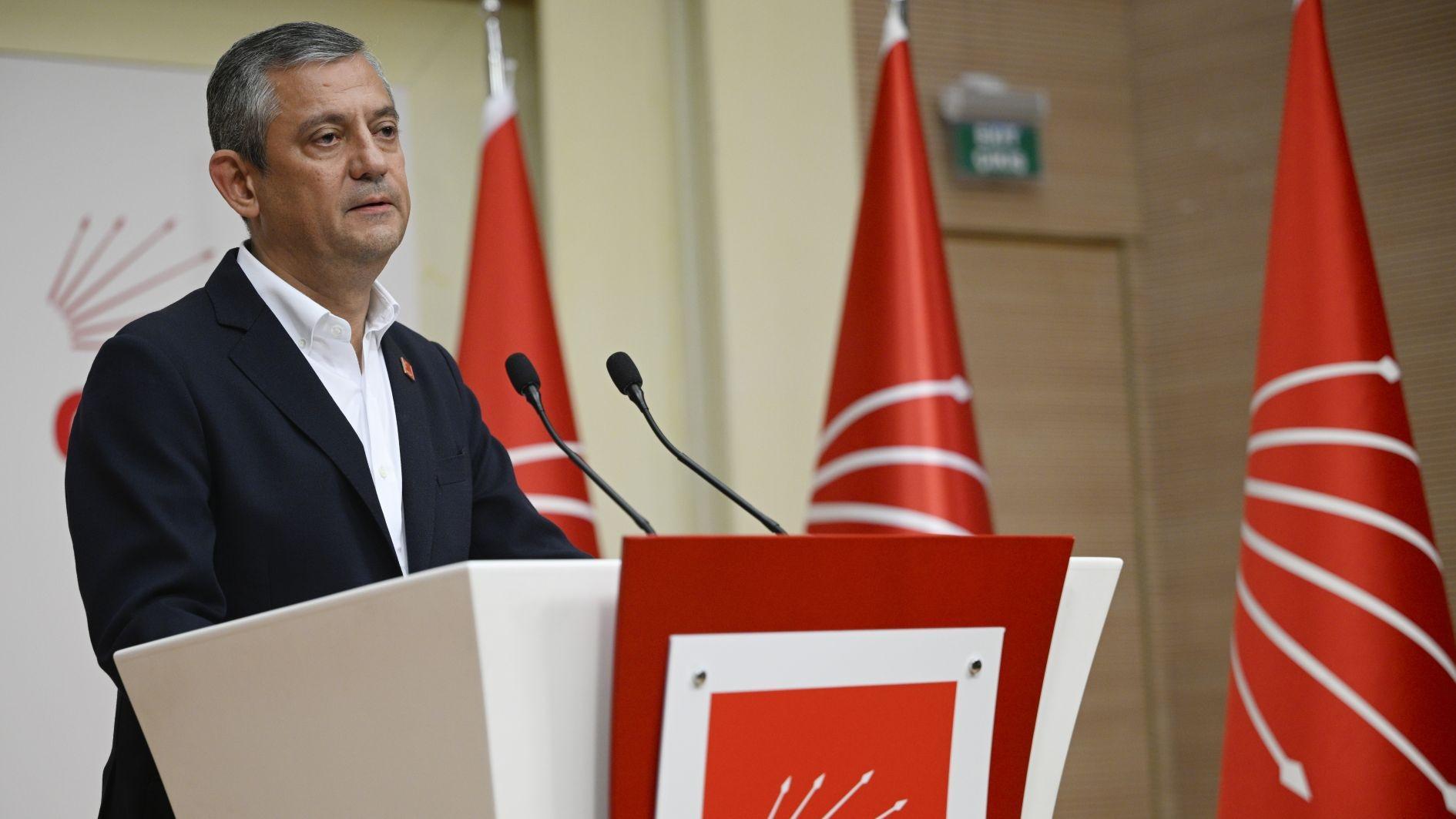 Özel says CHP ‘will not surrender’ after court overturns convention
