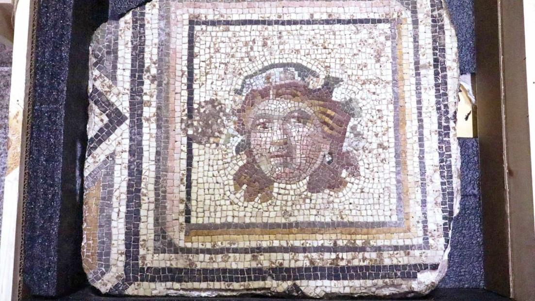 Lost panel of ‘Gypsy Girl’ mosaic returned to Türkiye