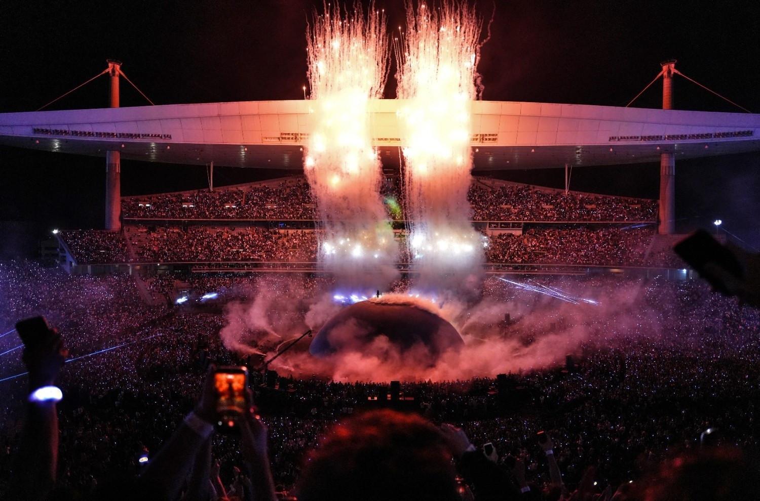 Kanye West Draws Record 118,000 Fans in Istanbul for Career-Biggest Concert