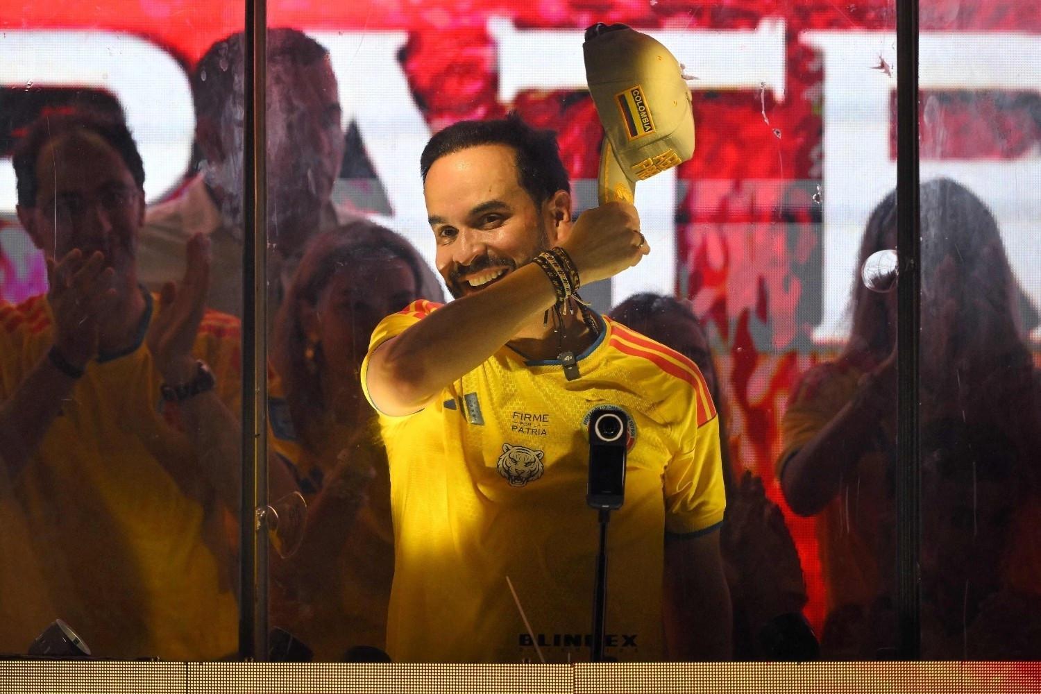 Trump fan, leftist through to Colombia presidential runoff