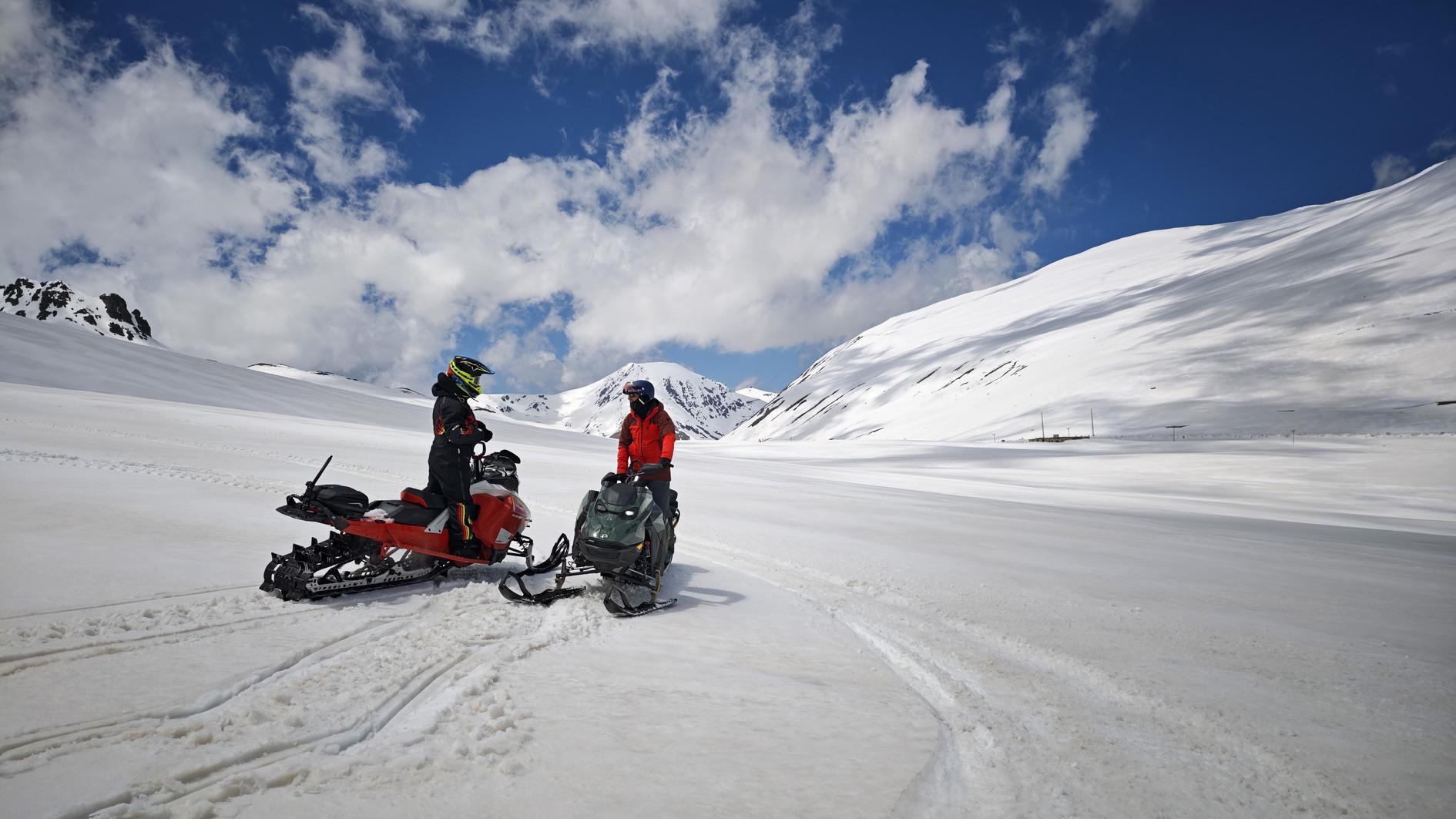 Lingering snow at Ovit Mountain draws late-season skiers