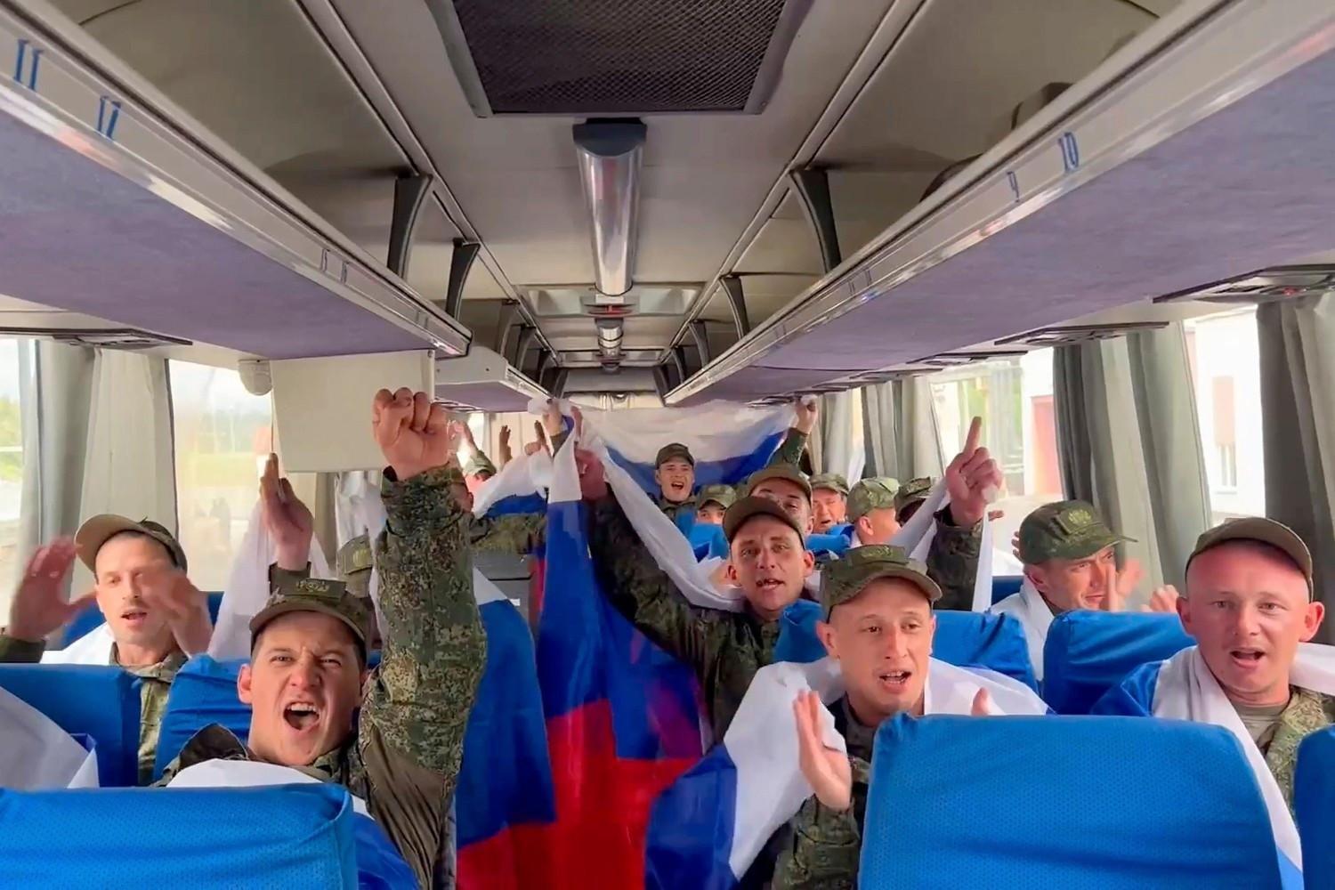 Russia, Ukraine swap 185 POWs each: Russian defense ministry