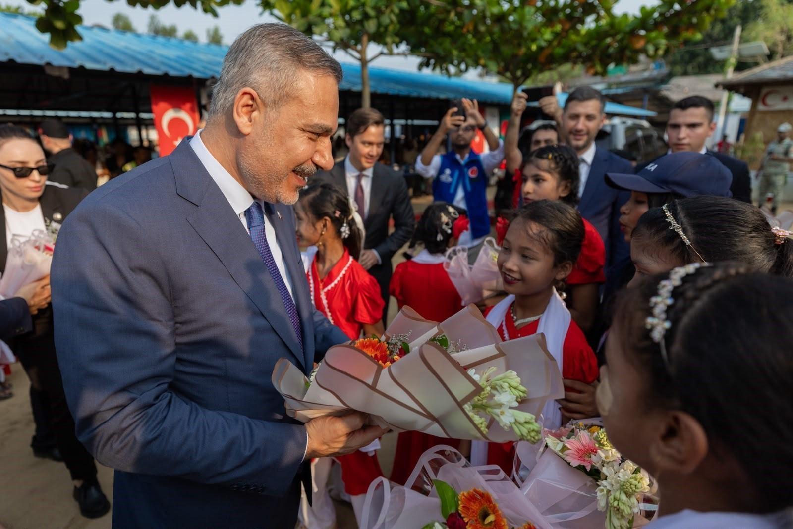 Fidan highlights Rohingya plight during Bangladesh visit