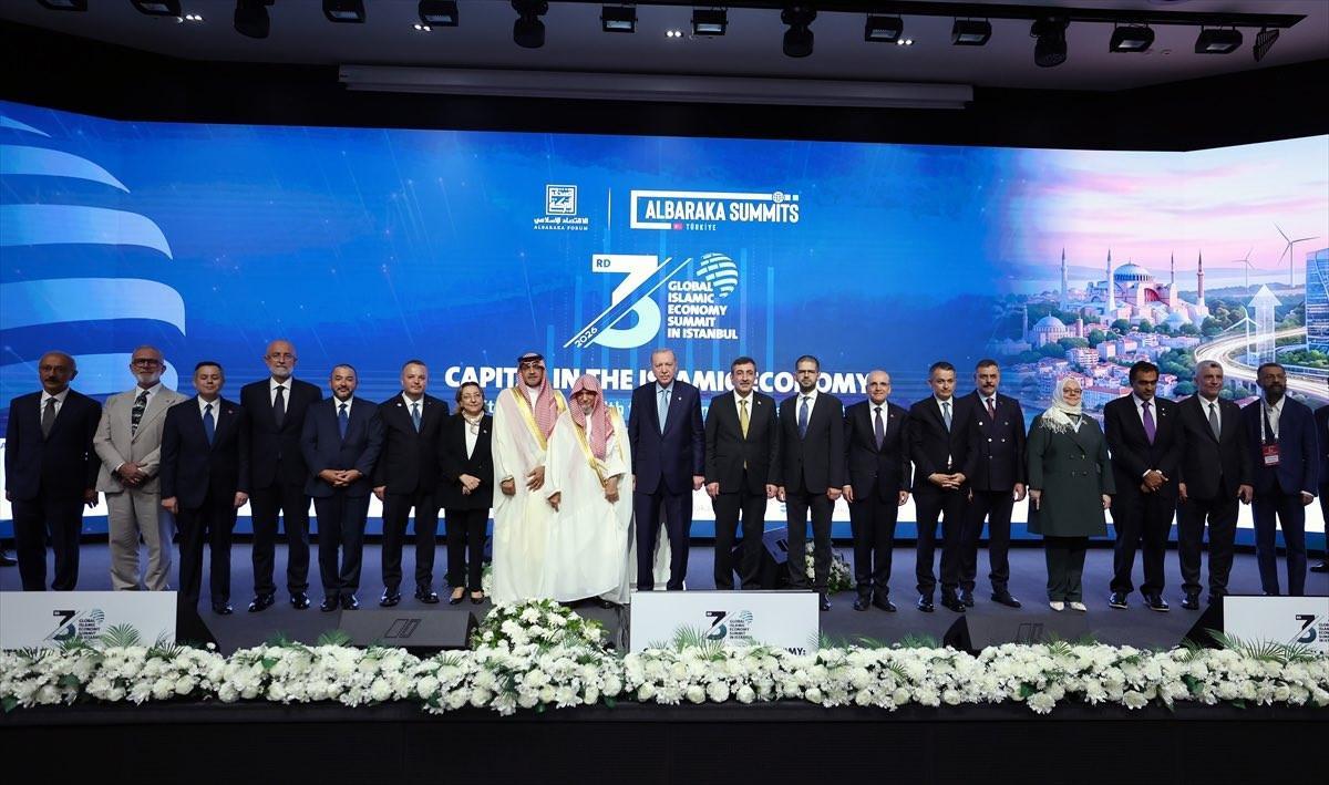 Turkish VP urges stronger role for Islamic finance