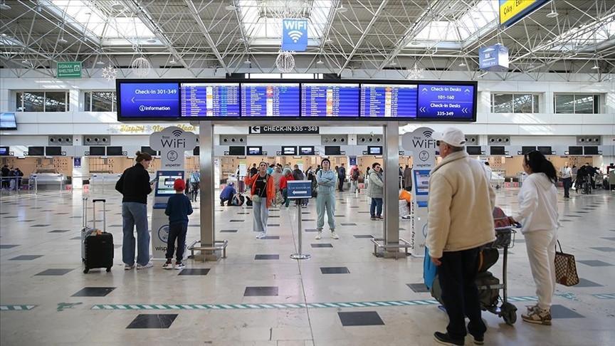 Diapers bulging with cash seized at Antalya Airport