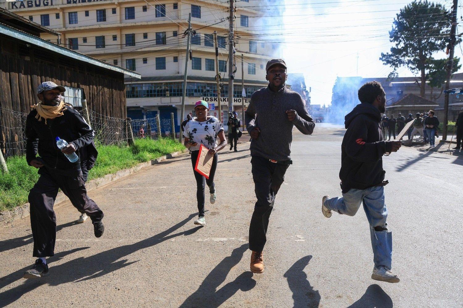 Kenyans arrested protesting US Ebola center