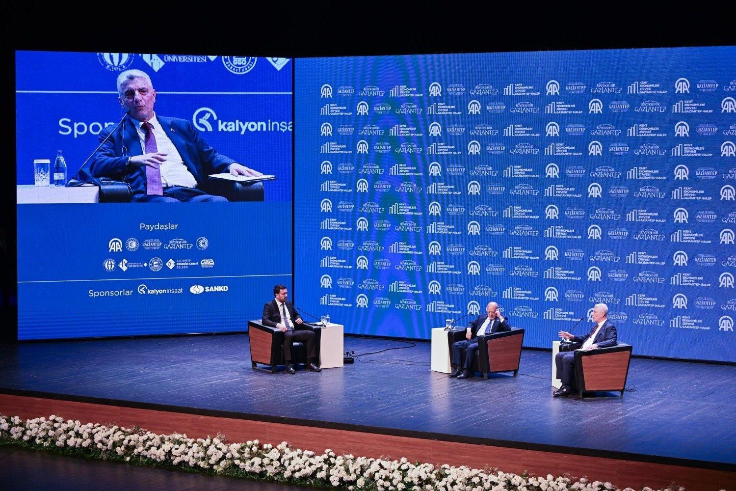 Turkish banks to open branches in Syria as economic ties deepen