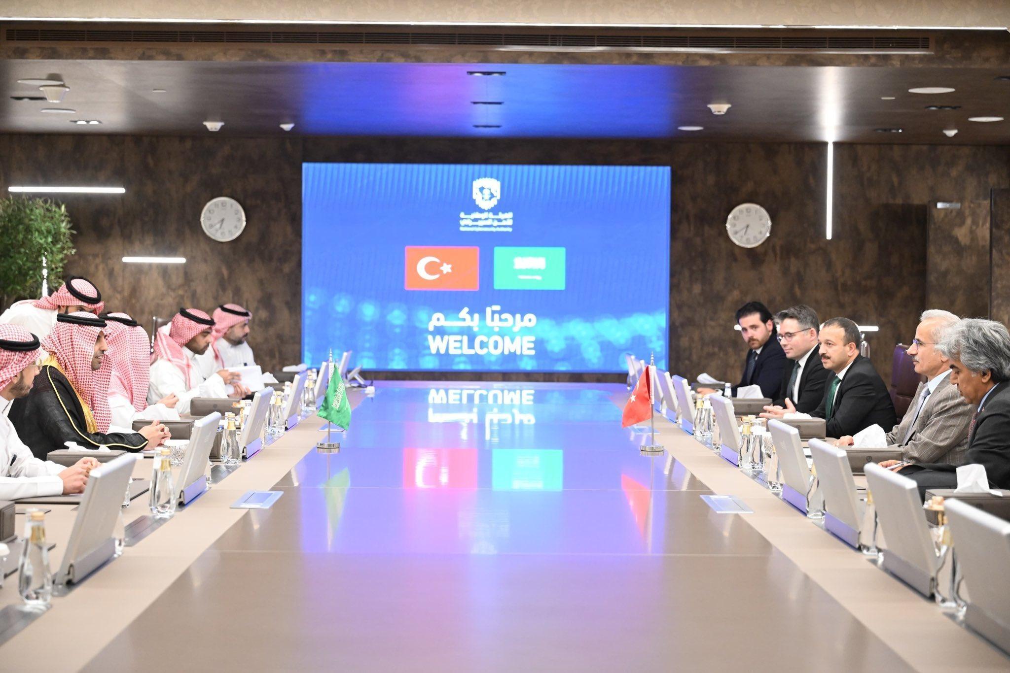 Ankara, Riyadh ink railway, transport agreements