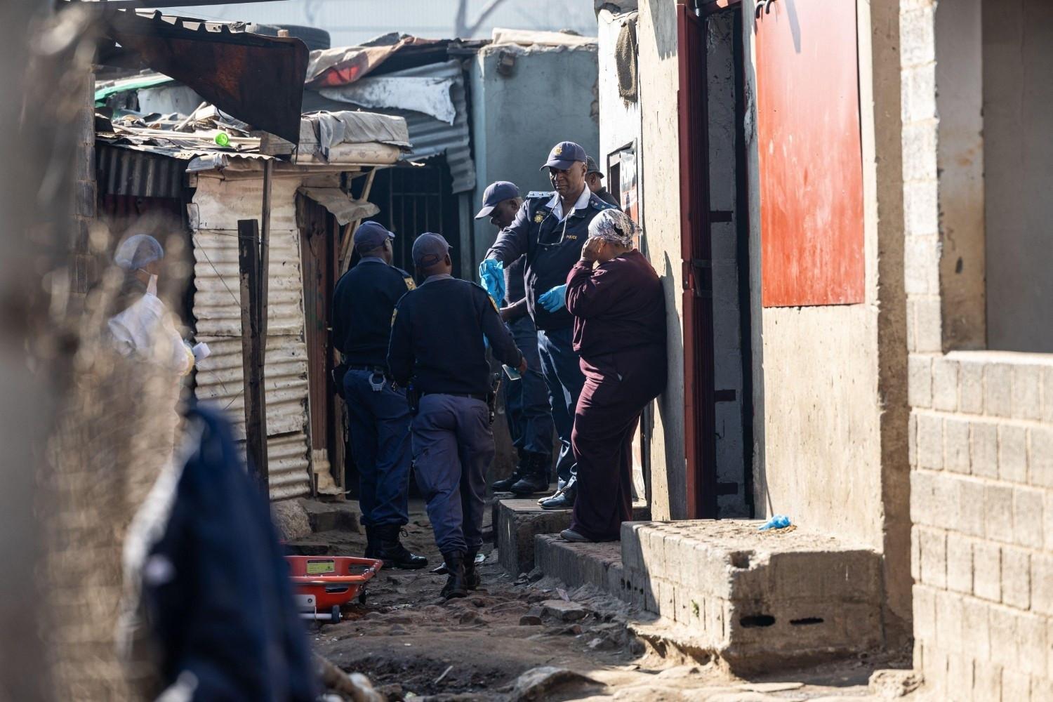 Gunmen shoot dead 12 near Johannesburg