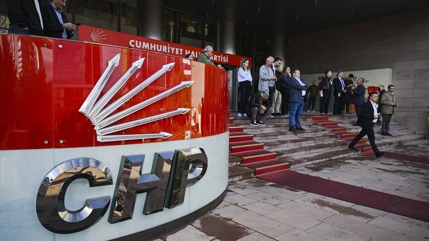 Key CHP session hangs amid counter-moves by rival blocs