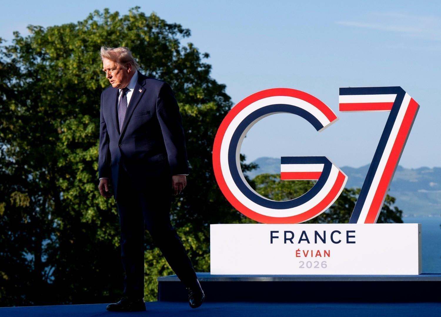 With Zelensky present, G7 seeks to 'do something' on Ukraine