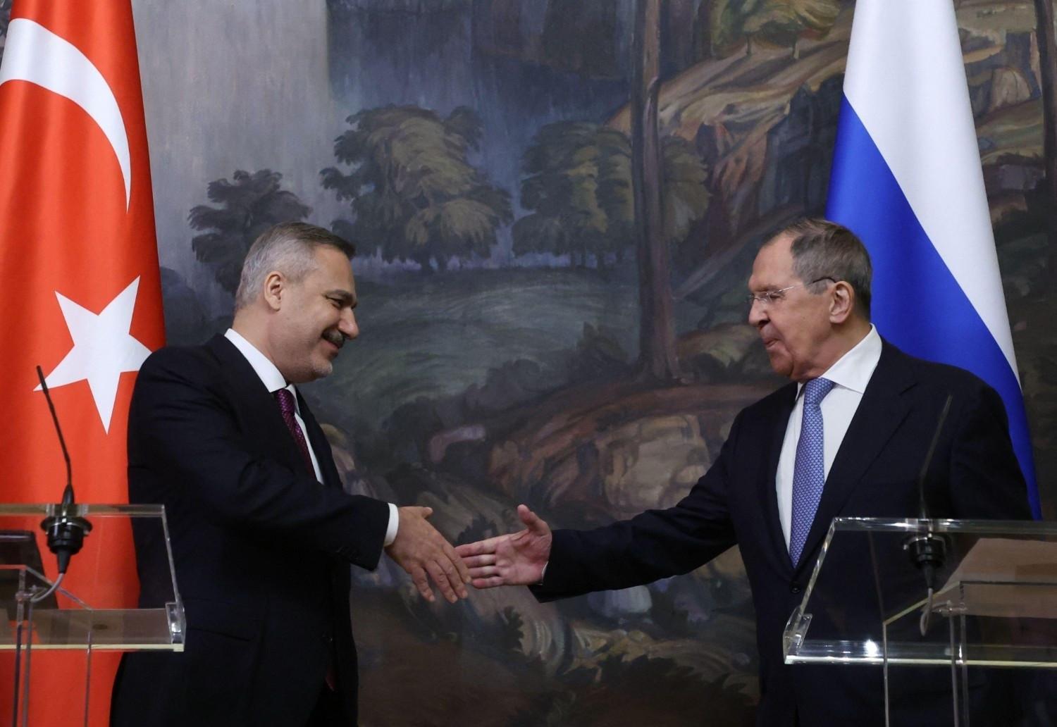 Fidan in Moscow renews offer to host Ukraine talks
