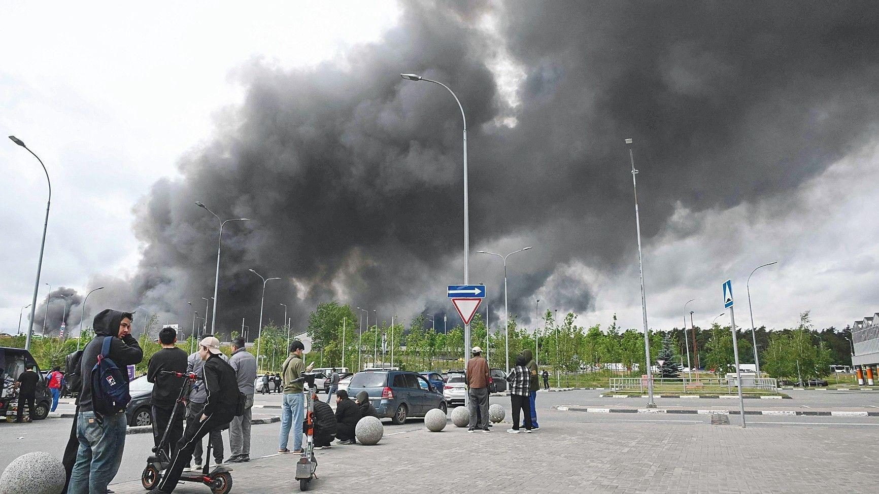 Ukraine sets Moscow refinery ablaze in biggest attack in years