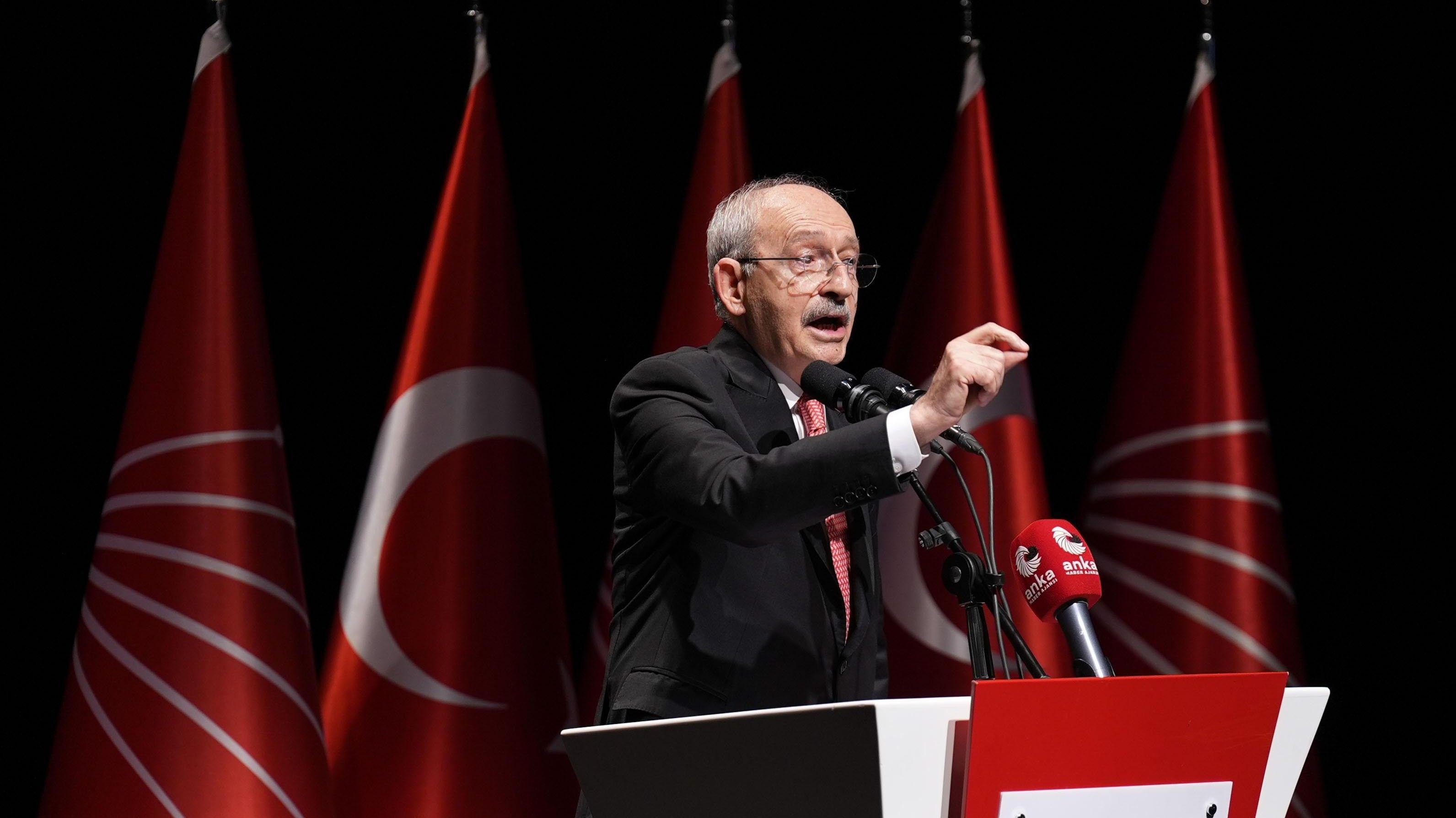 Kılıçdaroğlu urges unity after İzmir mayor quits CHP