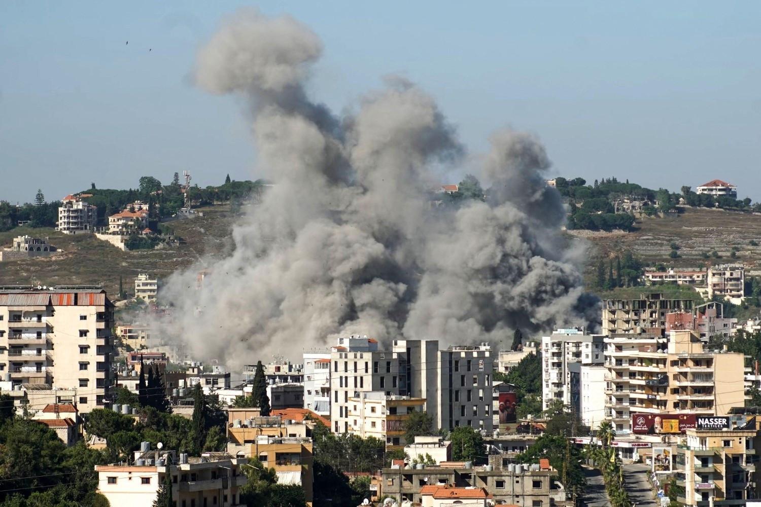 Israel strikes south Lebanon despite truce