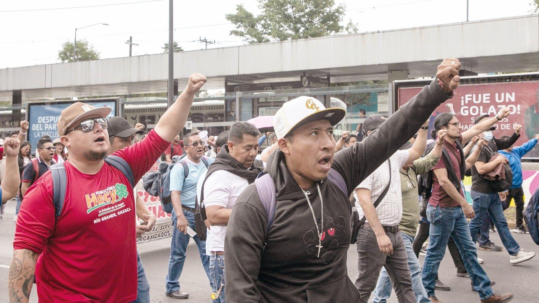 Mexican teachers end strike after 20 days