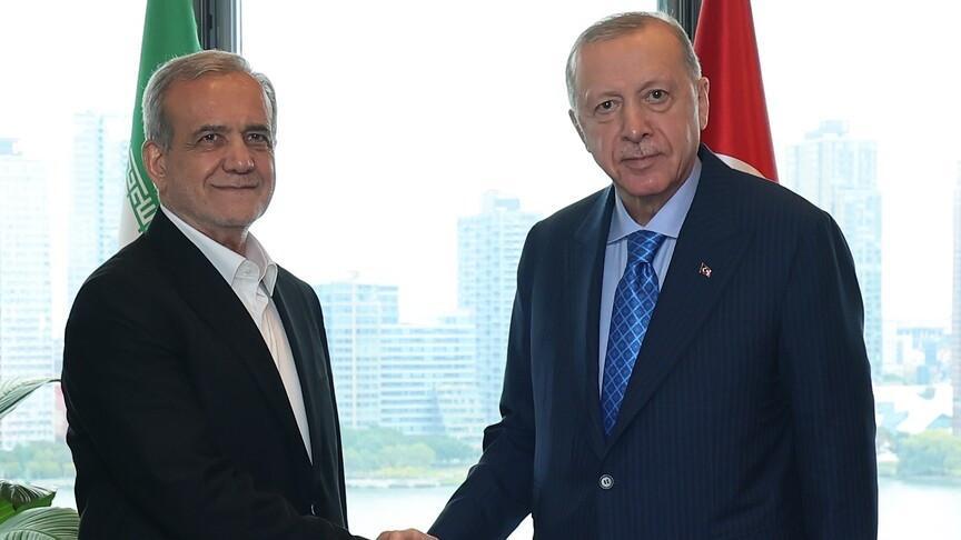 Erdoğan, Pezeshkian discuss US-Iran deal, ties