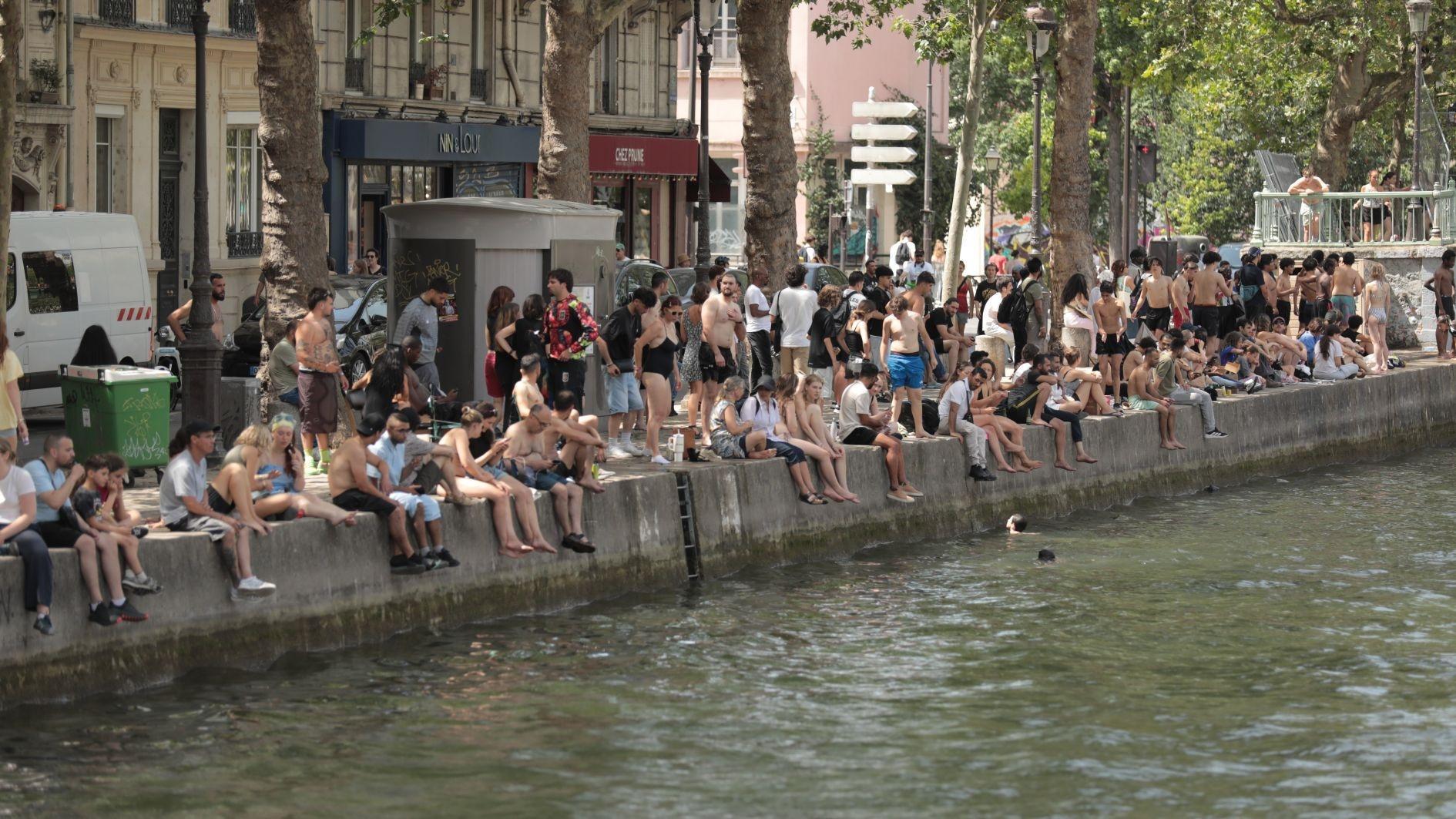 France heatwave's first outage leaves 68,000 homes without power