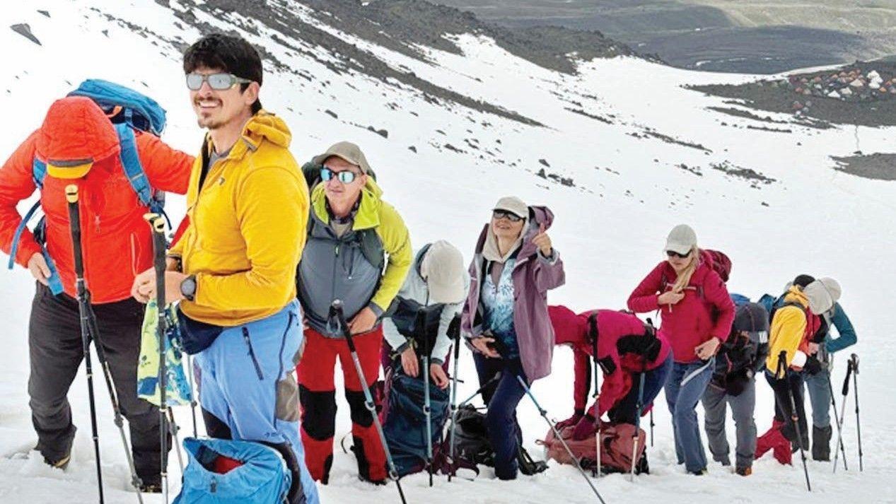 Mount Ağrı hosts 1st climbers of season