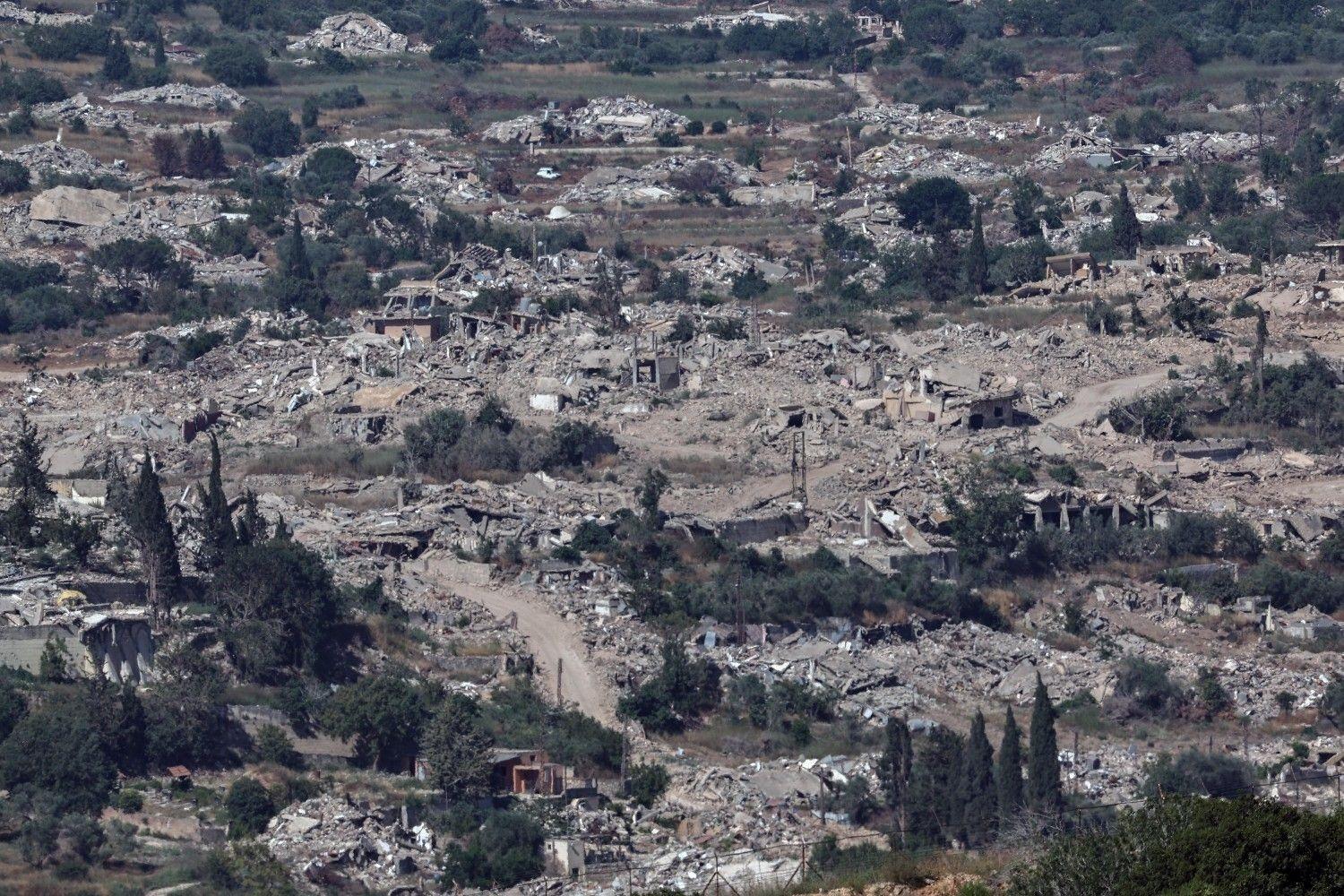 Israel detonates tunnel, strikes south Lebanon