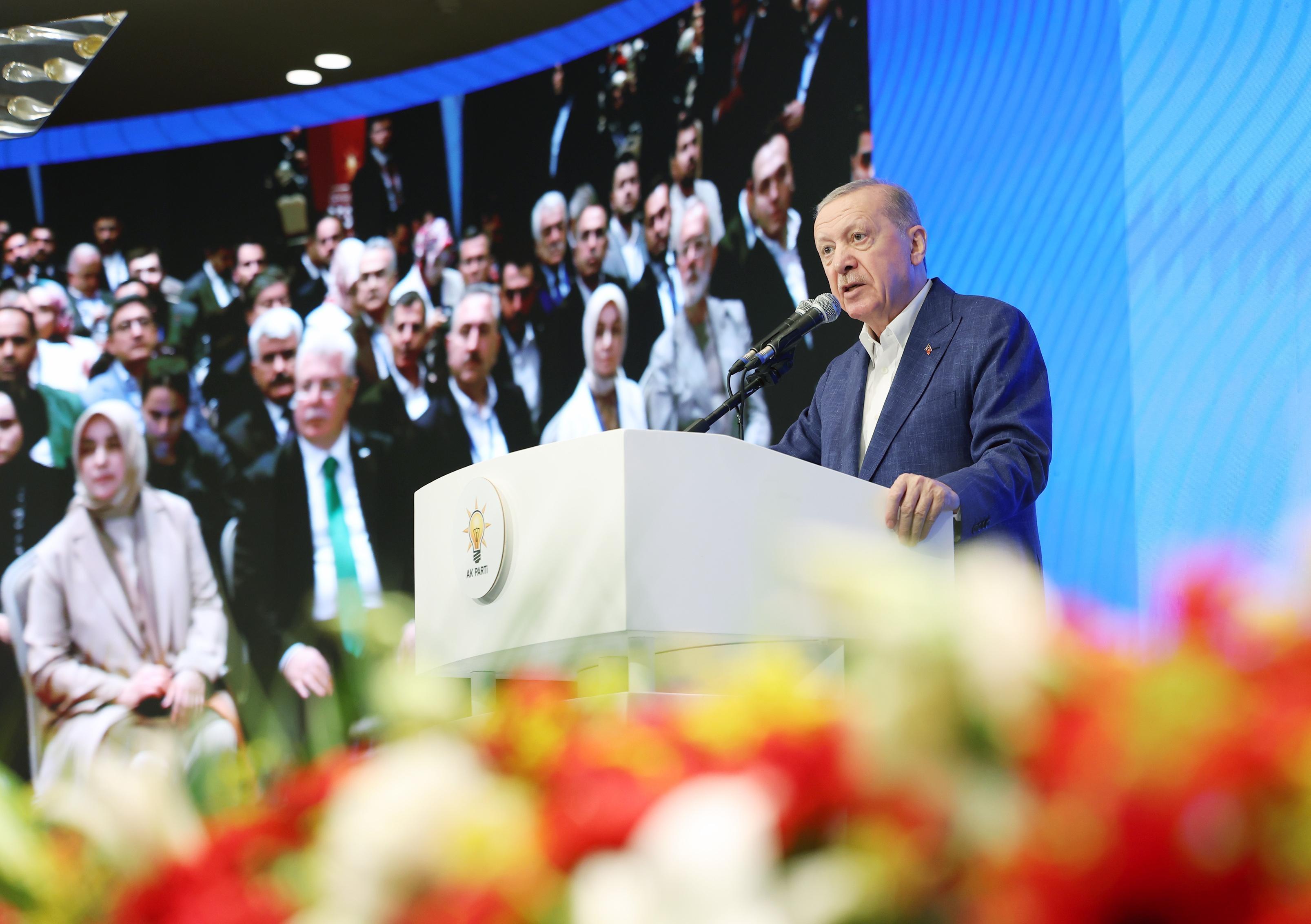 AKP reviews roadmap at consultation camp