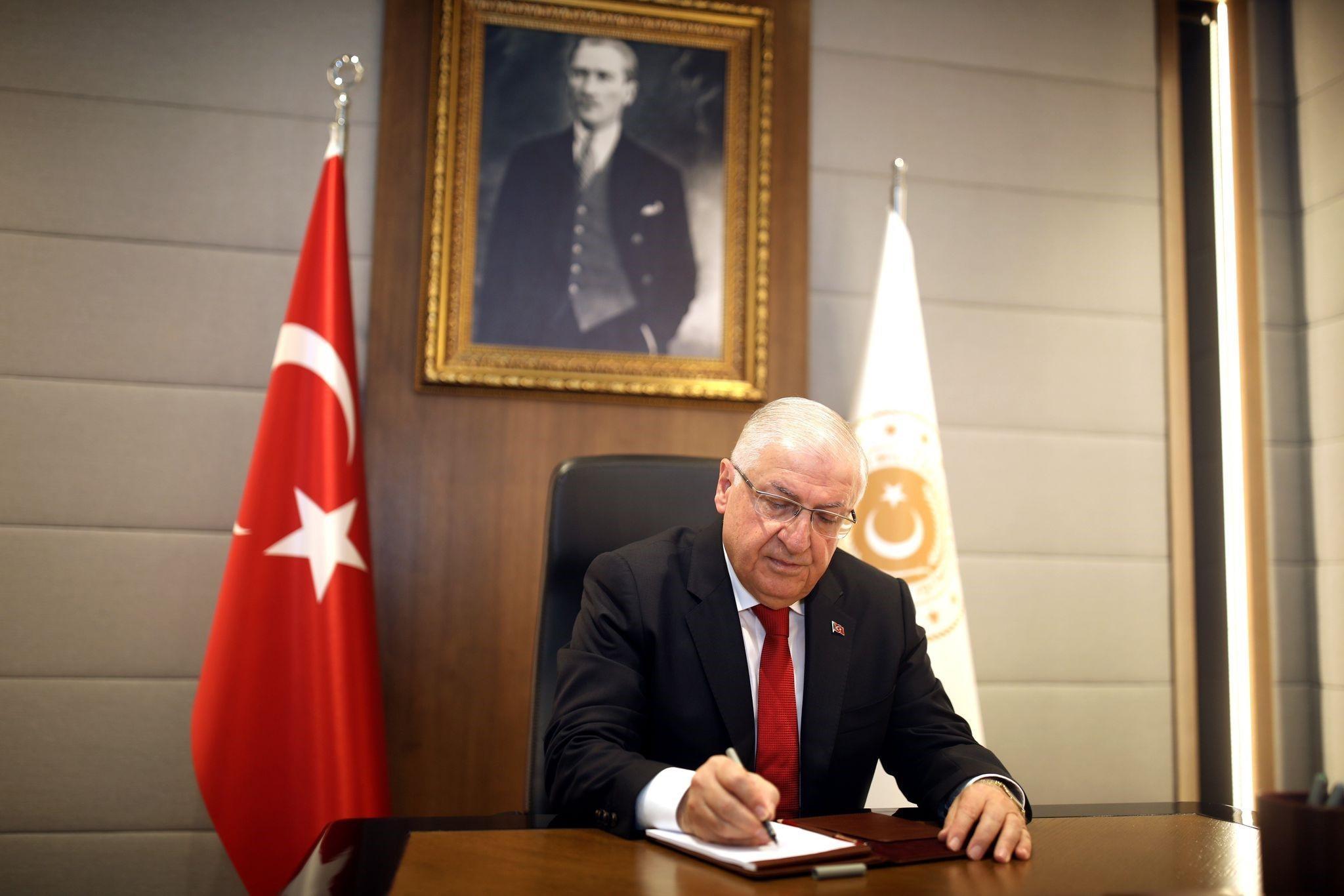 Türkiye mulls SAMP/T, Patriot buy: Defense minister
