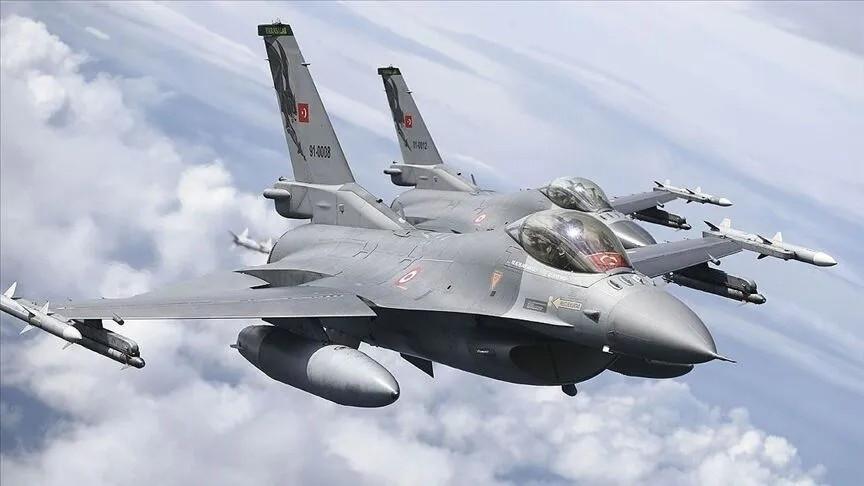 Turkish fighter jets scrambled after erroneous hijack signal