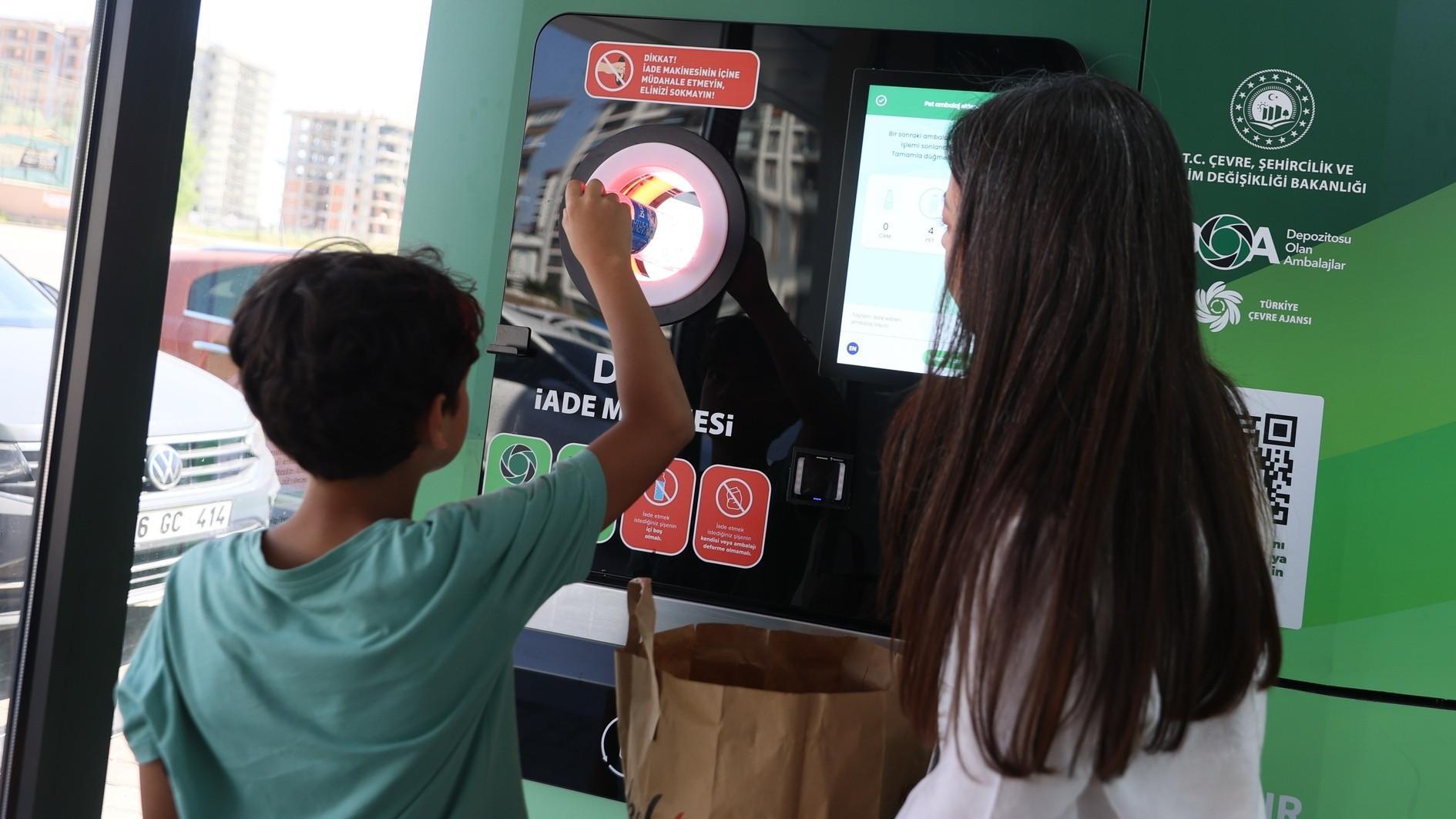 Ministry targets price hikes after deposit fee update