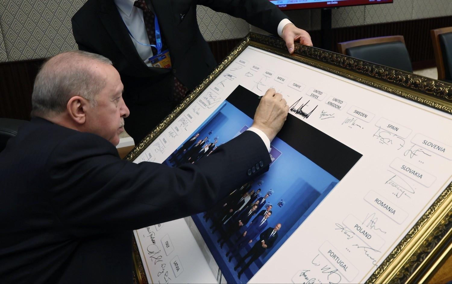Erdoğan thanks Ankara after NATO summit concluded 'successfully'