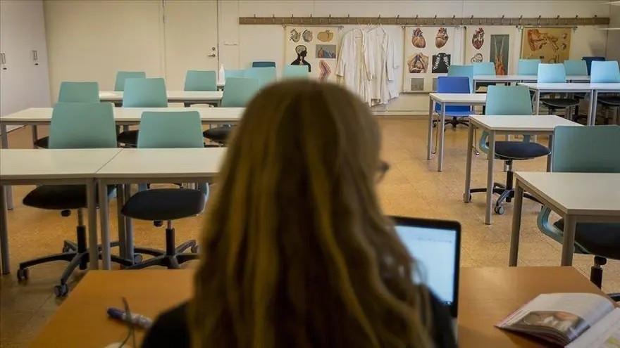 Türkiye restricts schools from sharing students’ photos online