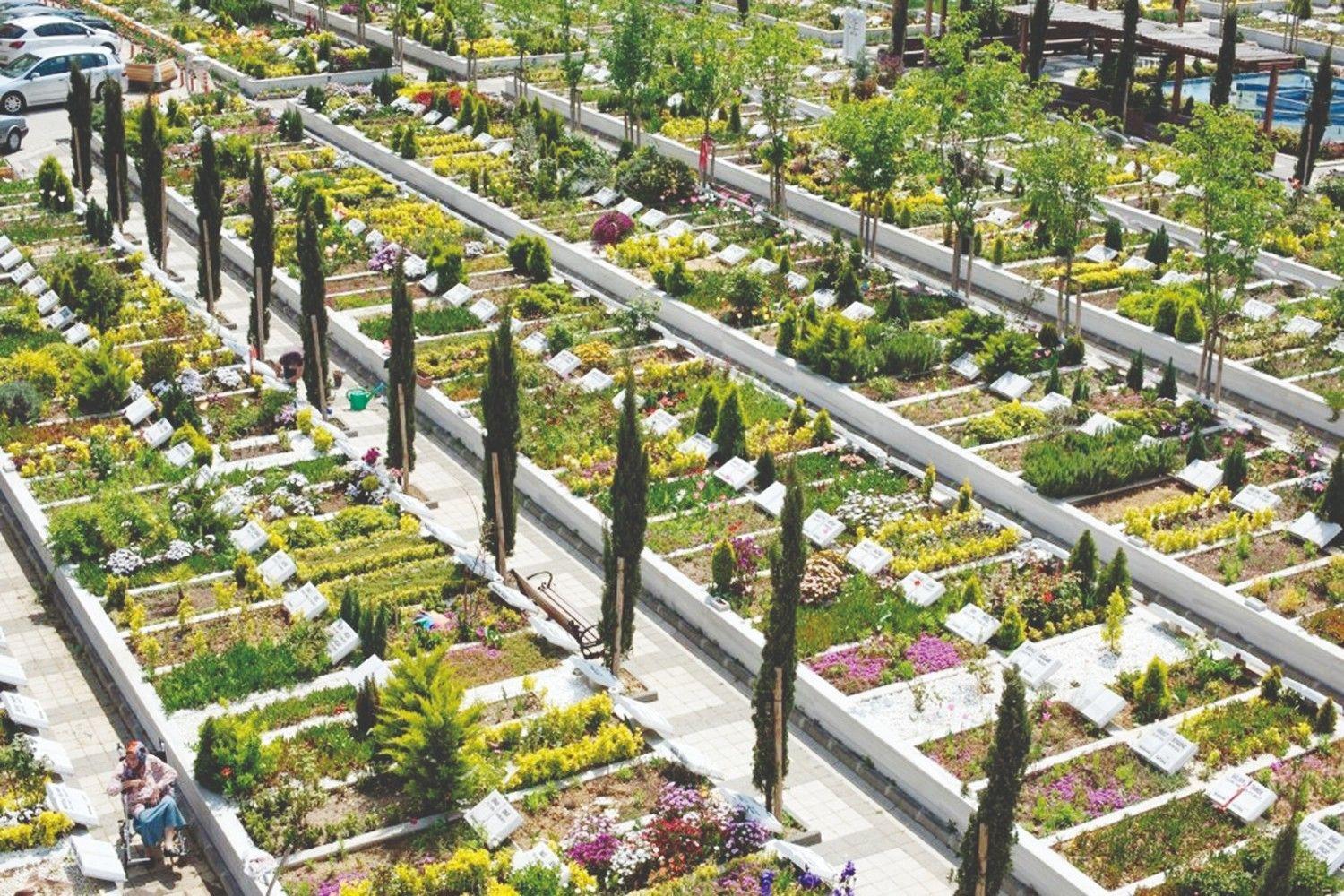 Burial space shortage deepens in Istanbul as central cemeteries fill up