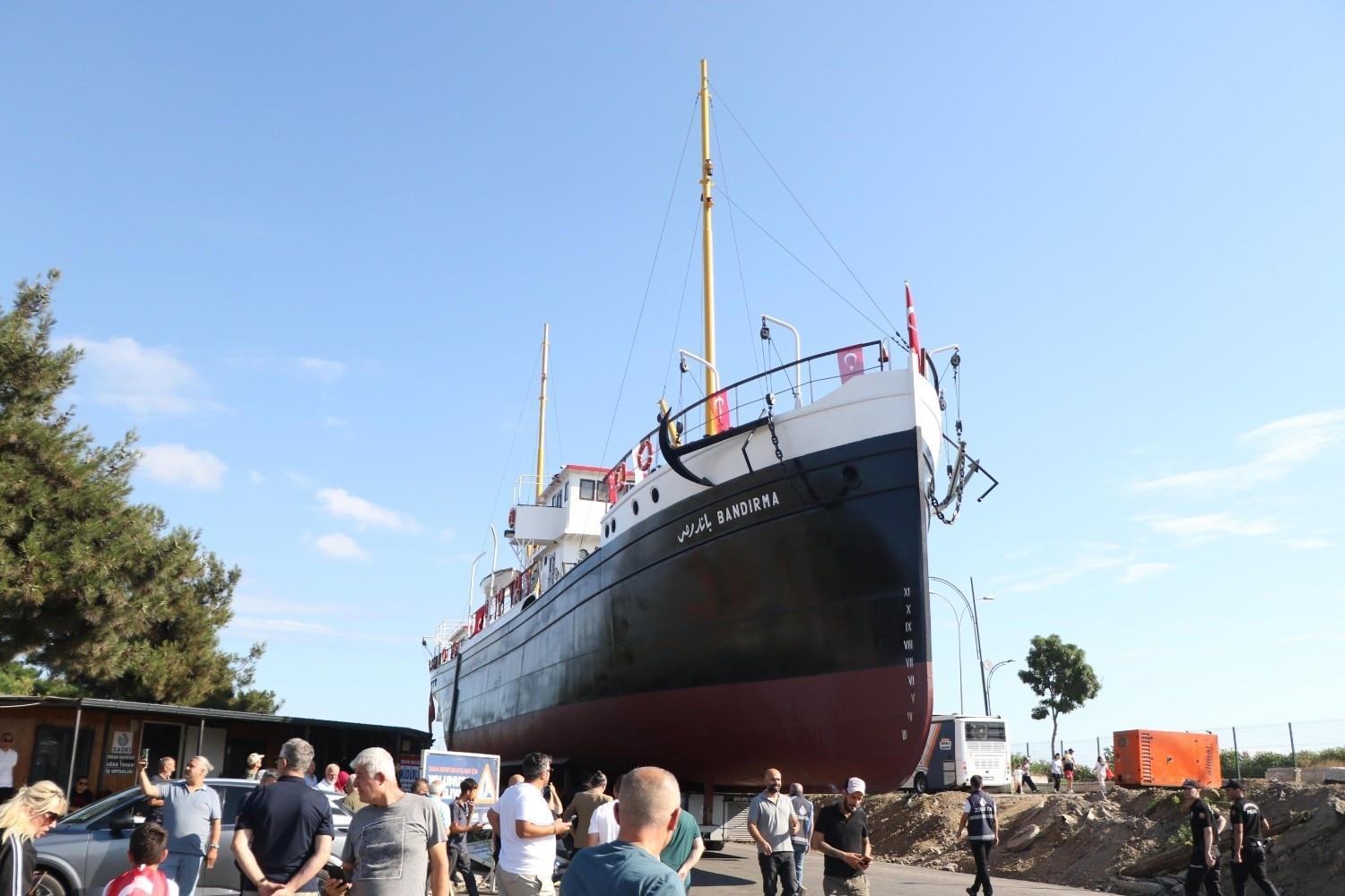 Bandırma Ferry makes overland journey to Atatürk’s landing site