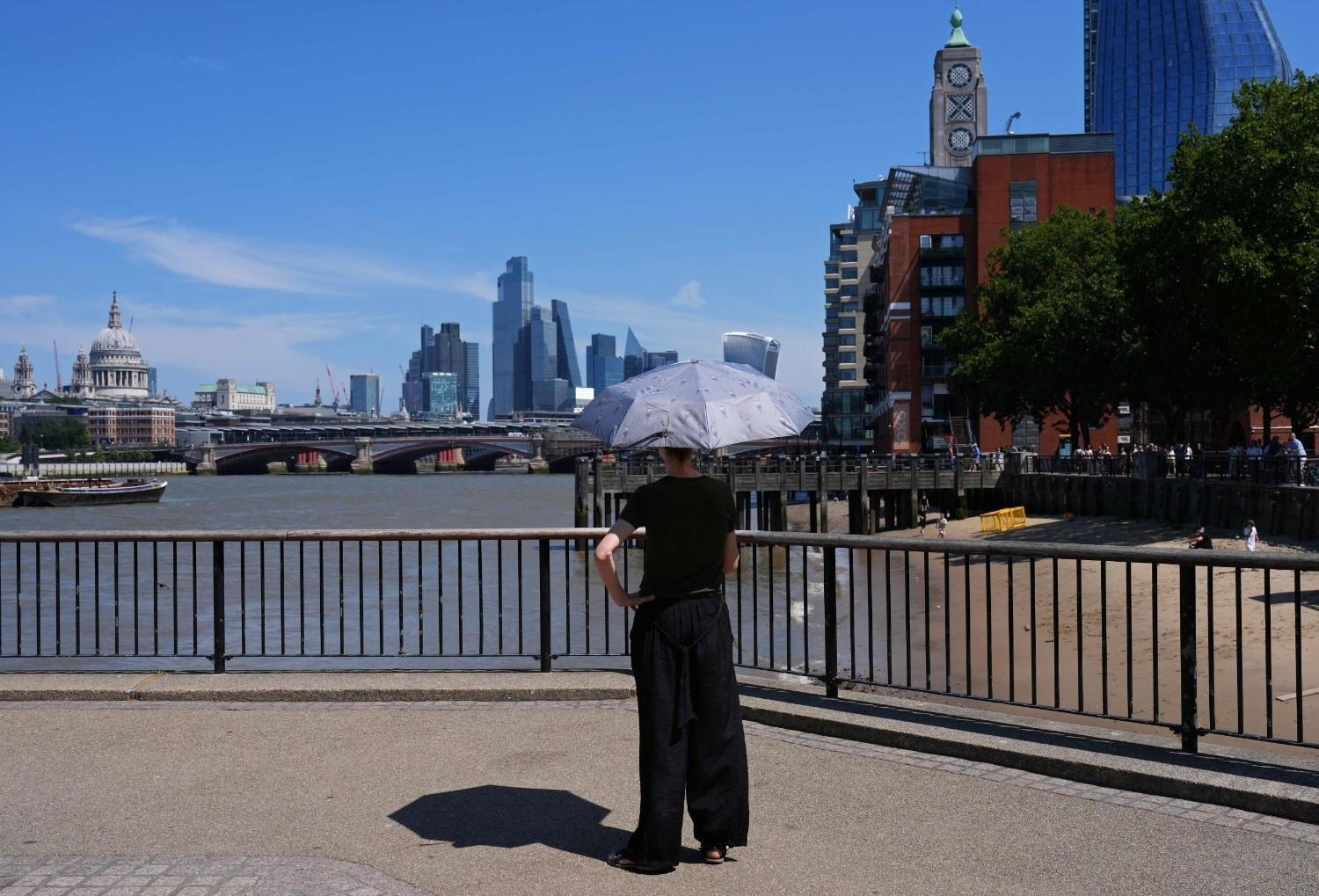 Over 2,700 may have died due to England heat waves: researchers