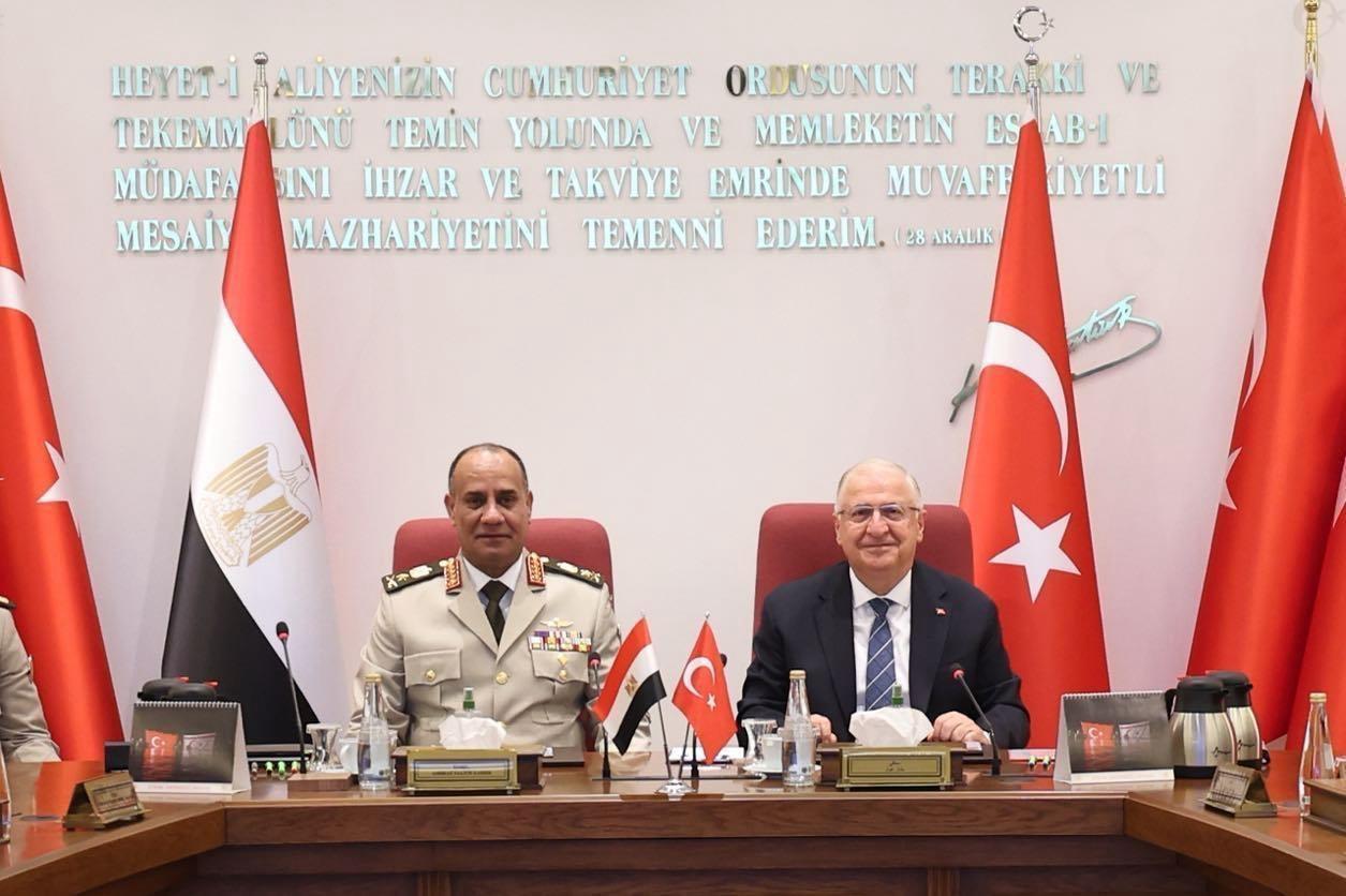 Türkiye, Egypt sign letter of intent on defense ties