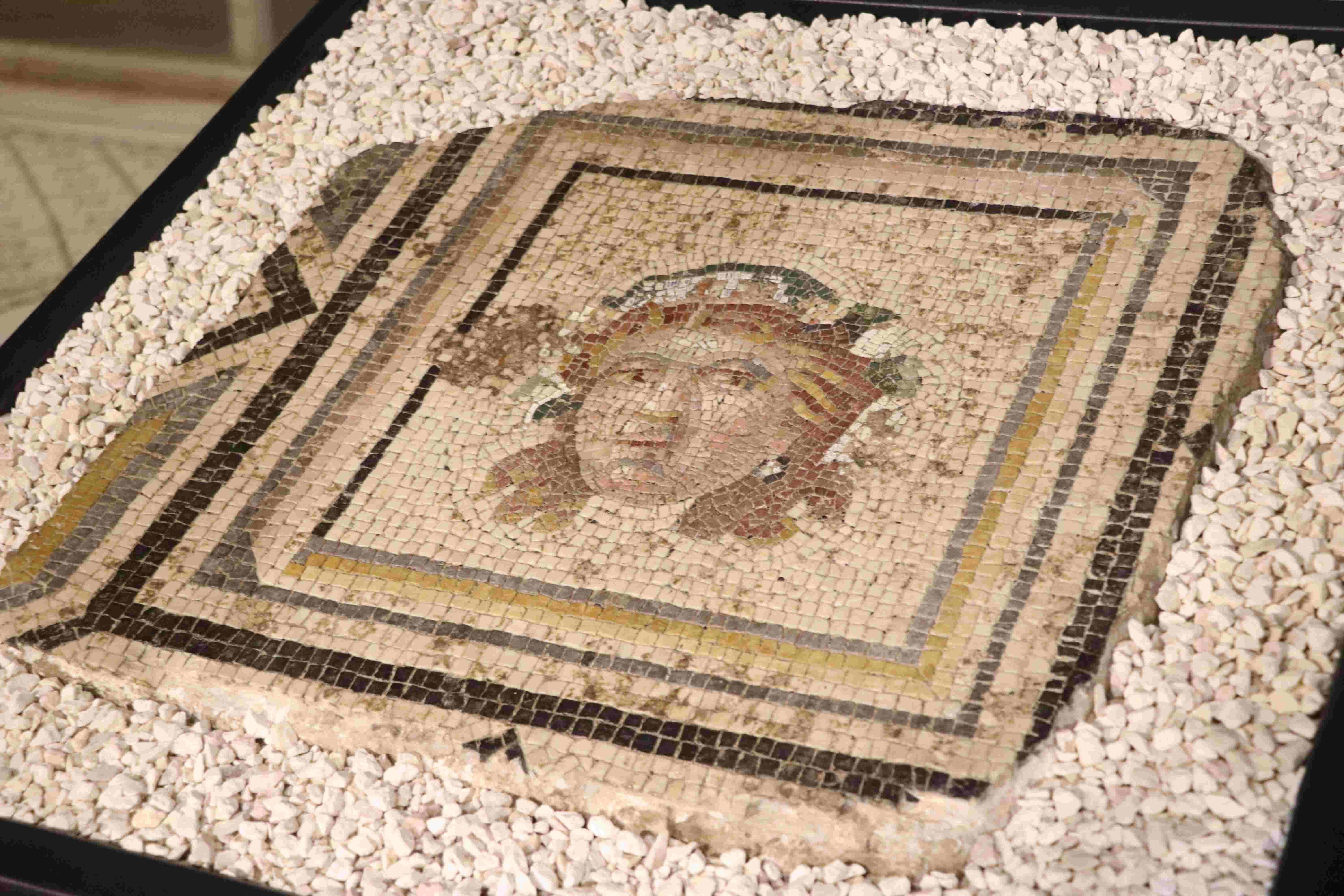13th panel of the ‘Gypsy Girl’ mosaic returned to Türkiye