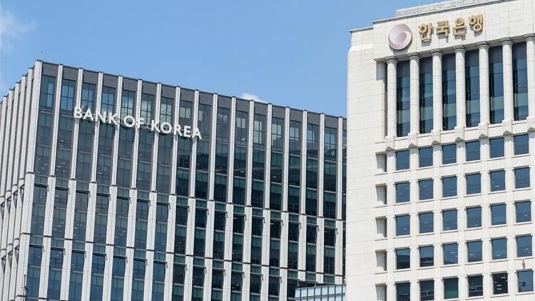 South Korea central bank hikes rates amid chip boom