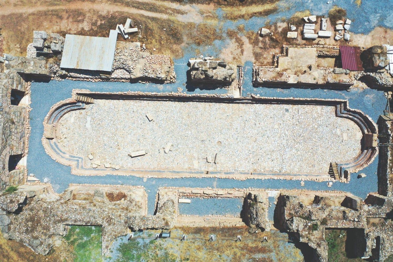 ‘Olympic’ pool unearthed at Tralleis in western Türkiye