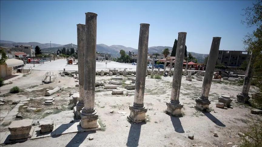 UNESCO weighs endangered status for threatened sites