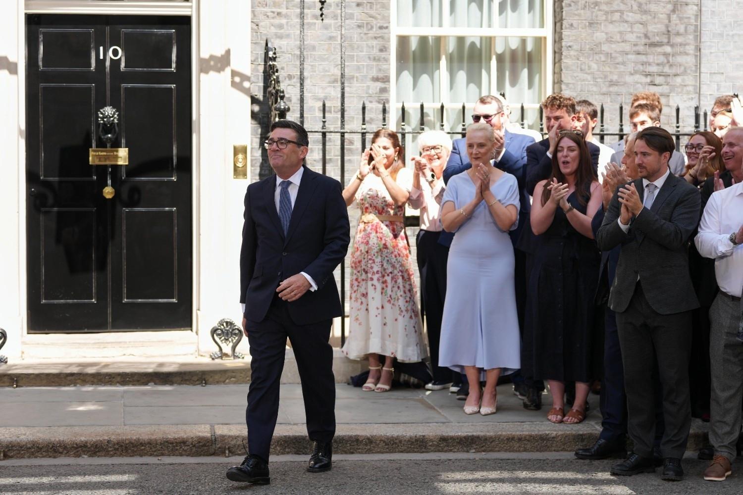 Burnham becomes new UK PM after meeting king