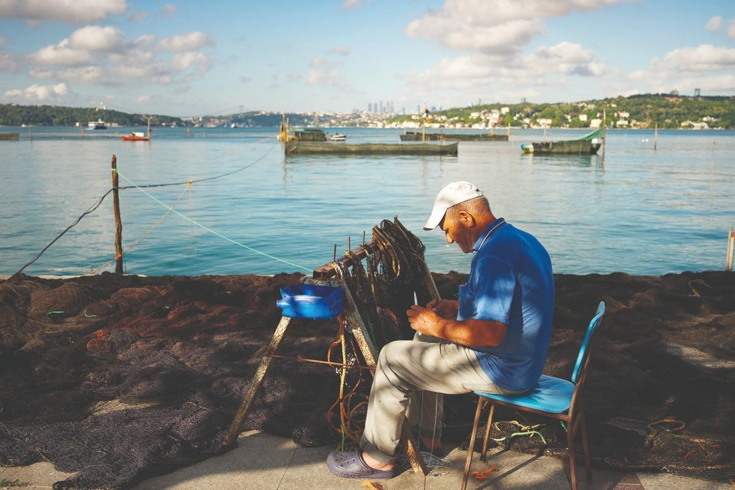 Bosphorus: Waterway of work, life in Istanbul
