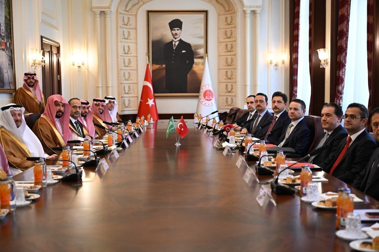Türkiye, Saudi Arabia seek closer judicial cooperation