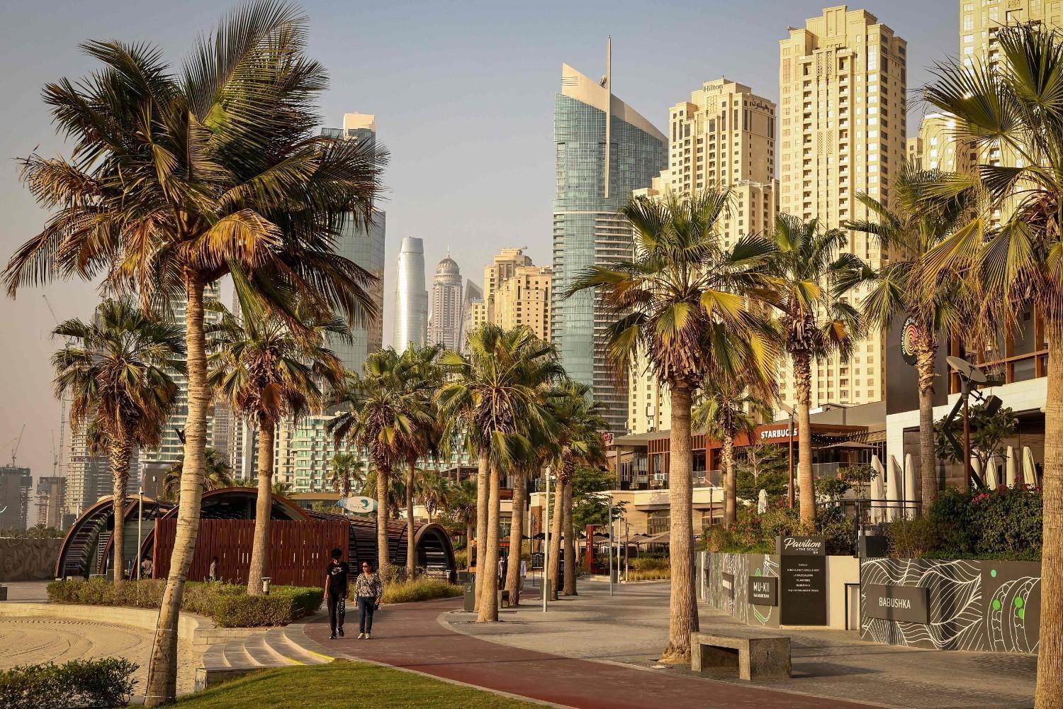Dubai pays residents to bring visitors amid tourism slump