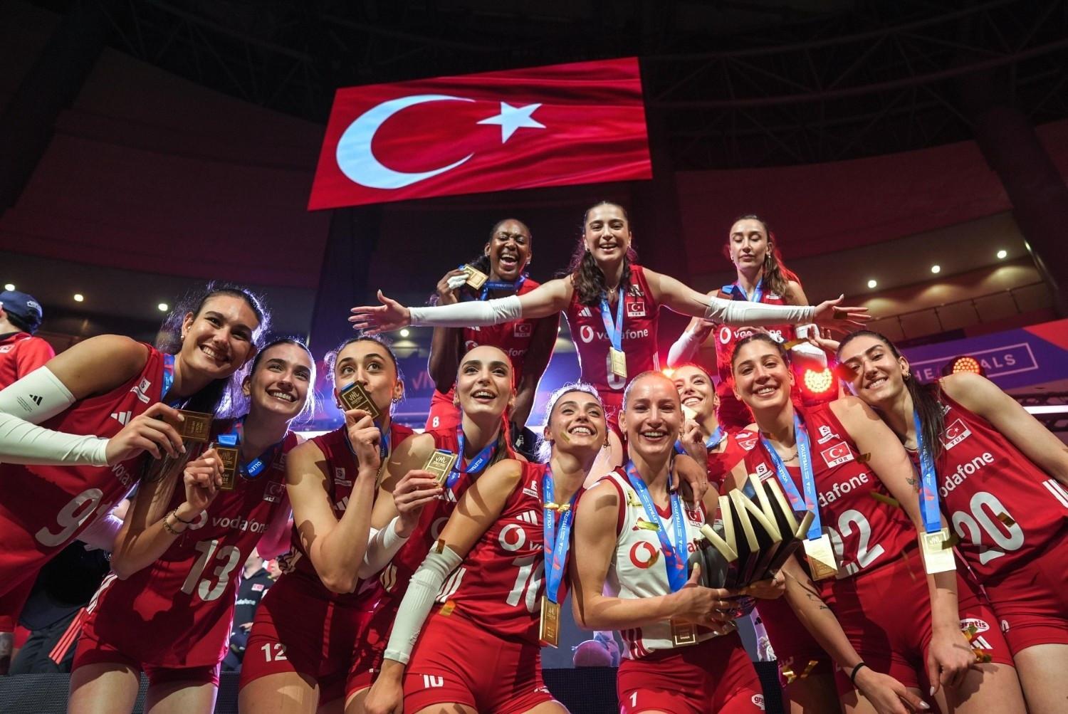 Türkiye beat Brazil to win second VNL title