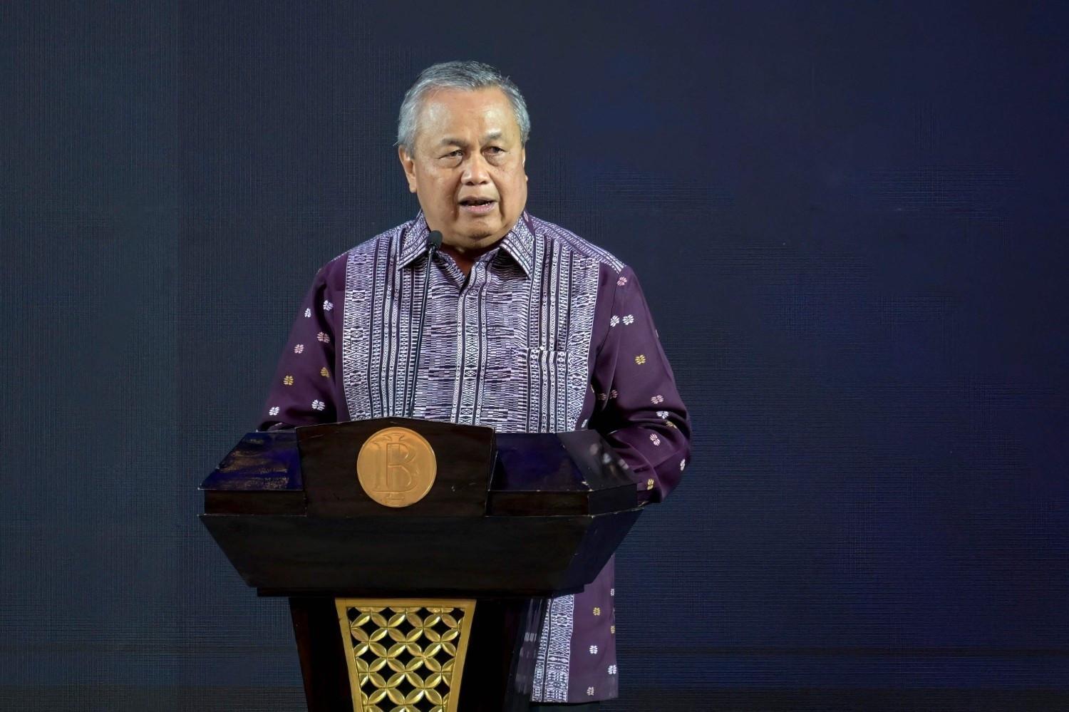 Indonesia bank chief quits, adding uncertainty to struggling economy