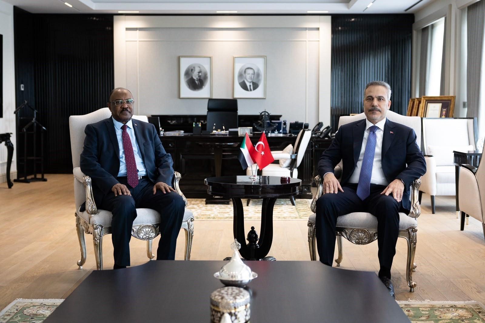 Turkish, Sudanese foreign ministers meet in Ankara
